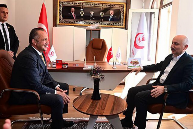 Bakan Karaismailoğlu: 14 mayıs se&ccedil;imleri vatan millet se&ccedil;imi