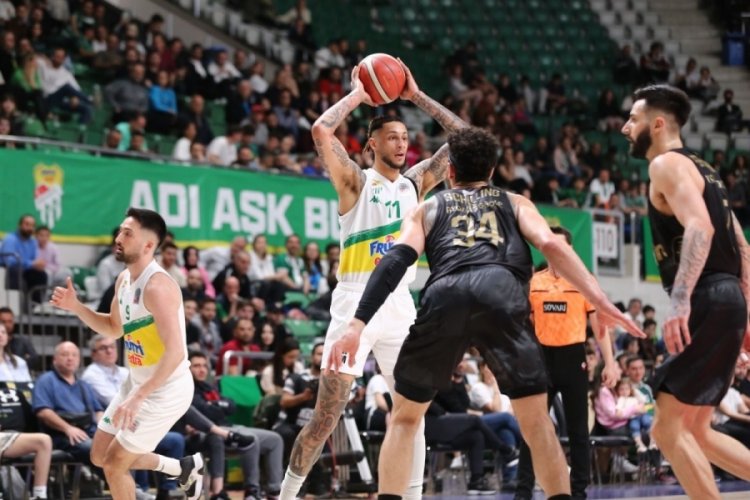 Frutti Extra Bursaspor Konya'yı ge&ccedil;ti