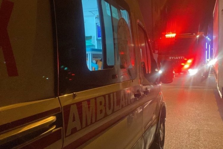 Kocaeli'nde tadilat yapılan &ccedil;atıda yangın &ccedil;ıktı