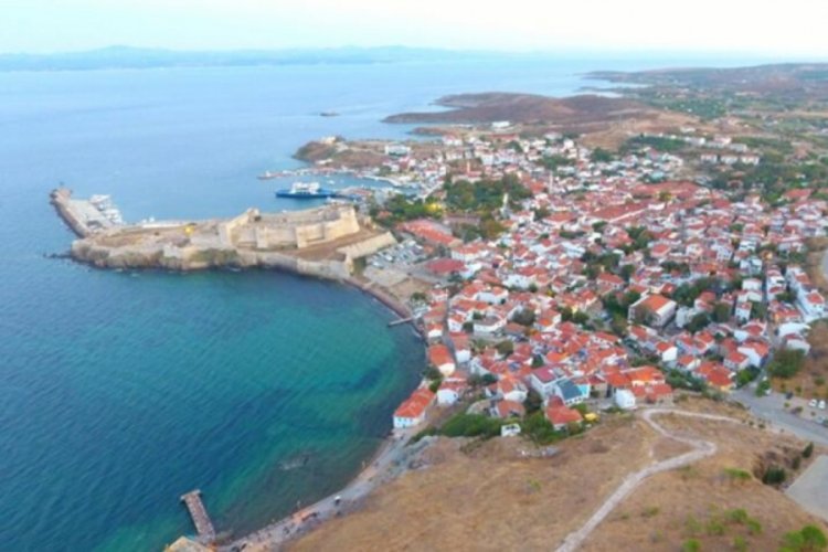 Bozcaada'da bayramda y&uuml;zde 100 doluluk bekleniyor