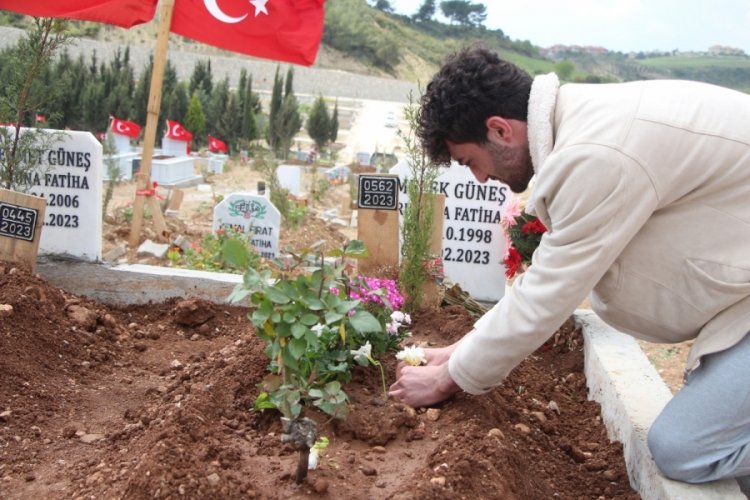Deprem hayallerini yarım bıraktı