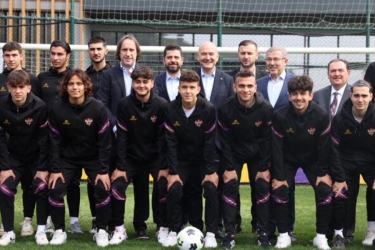 S&uuml;leyman Soylu, Ey&uuml;pspor Futbol Akademisi'ni ziyaret etti