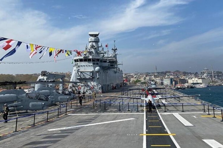 TCG Anadolu gemisi ziyarete a&ccedil;ıldı