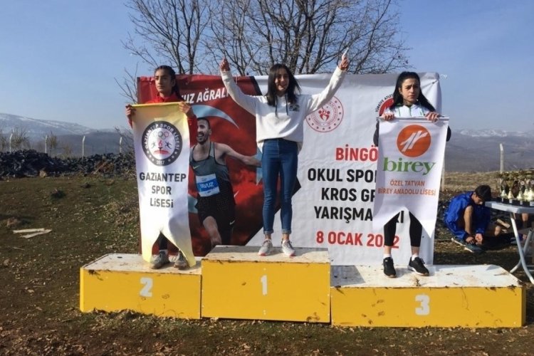 &Ccedil;aldıranlı Tuğba &Ccedil;elik, milli takım kadrosuna alındı