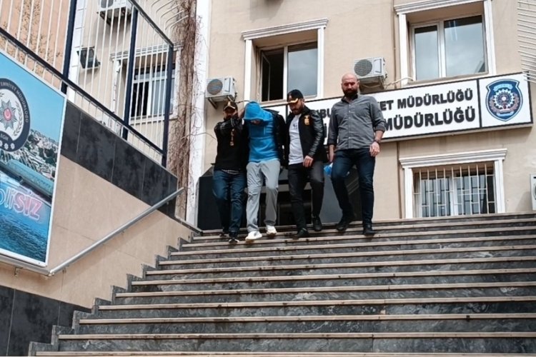 CHP binası yakınında ateş eden ş&uuml;pheli yakalandı