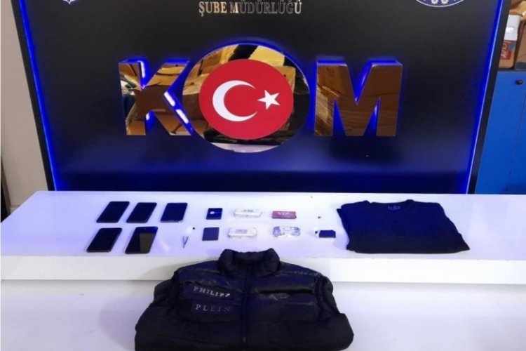Denizli'de ehliyet sınavında kopya &ccedil;eken 4 kişi yakalandı