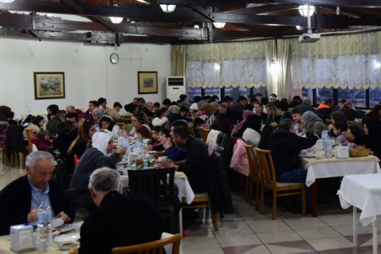 T&uuml;rk Anneler Derneği Bursa şubesi depremzede aileleri ağırladı