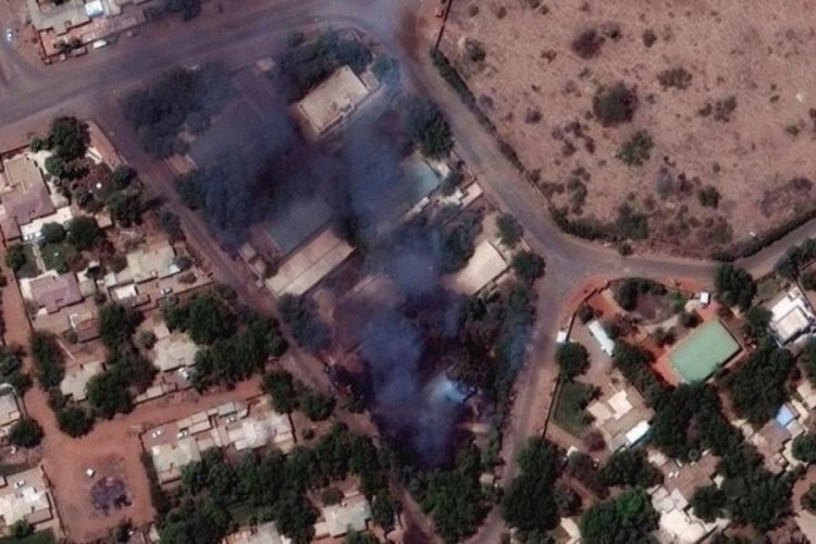 Sudan'da T&uuml;rk vatandaşının evine roket isabet etti