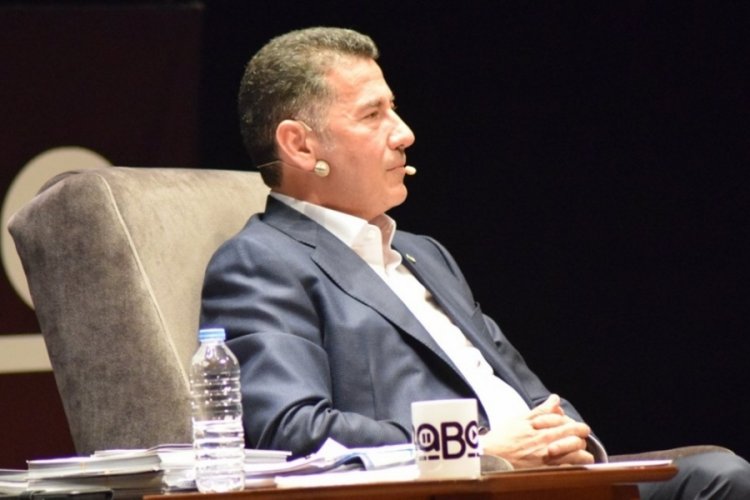 Sinan Oğan'ın katıldığı Mevzular A&ccedil;ık Mikrofon'da kavga &ccedil;ıktı
