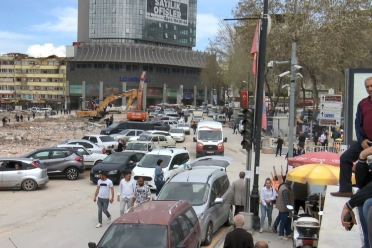Afet b&ouml;lgesinde &ccedil;alışan sayısı azaldı
