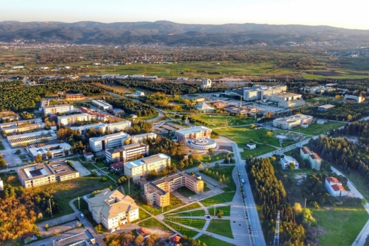 Bursa Uludağ &Uuml;niversitesi'nde 2022'in en iyi akademisyenleri başarı sırlarını anlattı