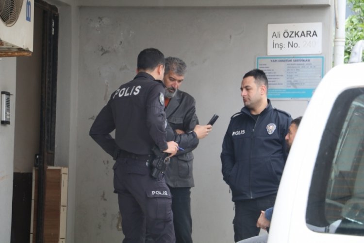 Antalya'da 38 yaşındaki adamı &ouml;l&uuml;m seccade &uuml;zerinde yakaladı
