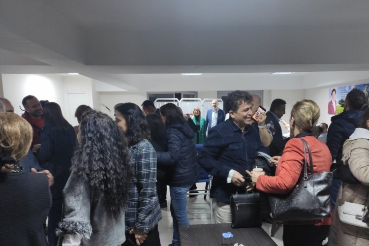 İYİ Parti Bursa'dan kan bağışı kampanyası&nbsp;
