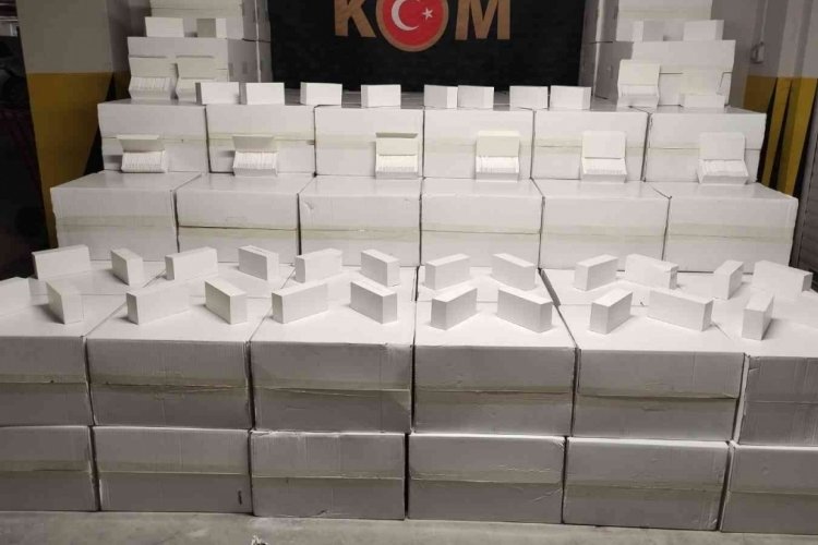 Uşak'ta 205 bin boş ka&ccedil;ak makaron ele ge&ccedil;irildi
