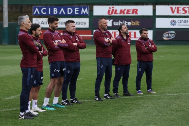 Trabzonspor'un yeni teknik direkt&ouml;r&uuml; Nenad Bjelica ilk antrenmanına &ccedil;ıktı