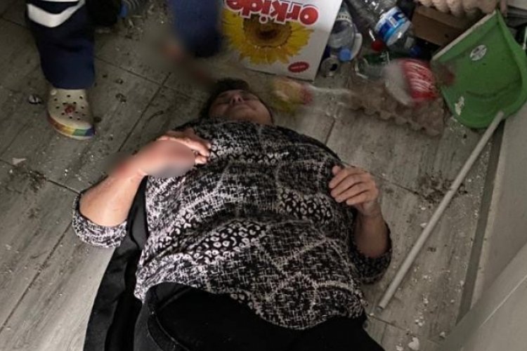 Adana'da apartmanın asma katından d&uuml;şerek &ouml;lm&uuml;şt&uuml;: Kusur m&uuml;teahhidin