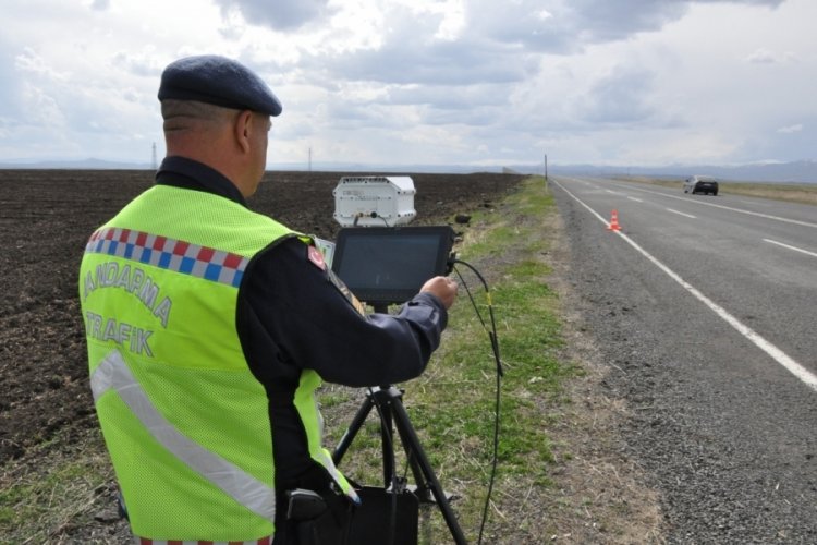 Kars'ta yerli ve milli radar sistemiyle hız kontrol&uuml; yapıldı