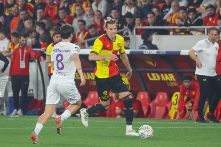 Atın&ccedil; Nukan, performansıyla parmak ısırtıyor