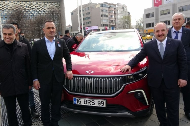 Sanayi ve Teknoloji Bakanı Mustafa Varank Togg ile Taksim Meydanı'nda