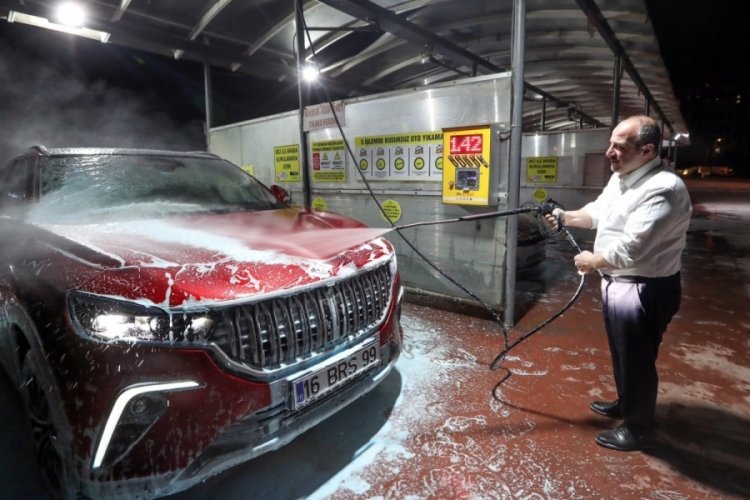 Mustafa Varank'tan Bursa'da bayram temizliği