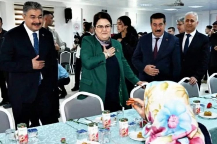 Derya Yanık, huzurevi sakinleriyle bayramlaştı