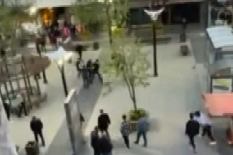 Kocaeli'de yan bakma kavgası kanlı bitti: Yaralılar var