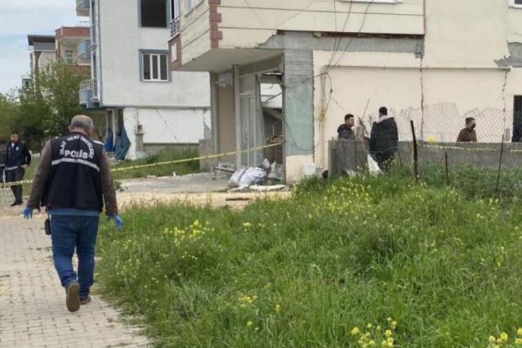 Adıyaman'da boş arazide cansız beden bulundu