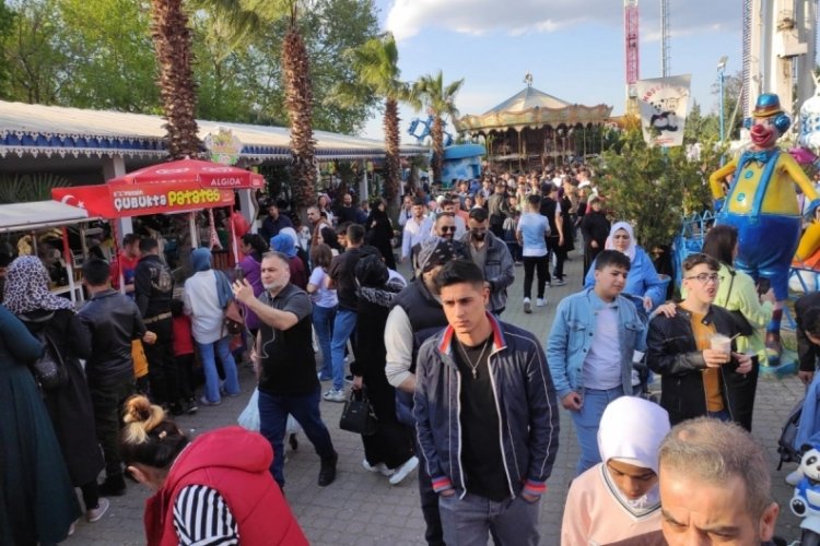 Bursa K&uuml;lt&uuml;rpark'ta bayram yoğunluğu yaşanıyor