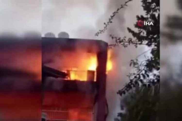 Mersin'de yangın faciası: 2 &ouml;l&uuml;