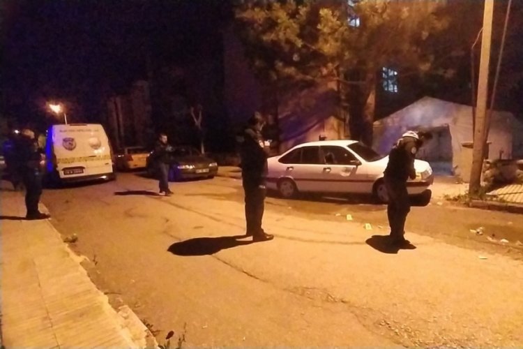 &Ccedil;orum'da yol verme tartışmasında kan aktı: 1 yaralı