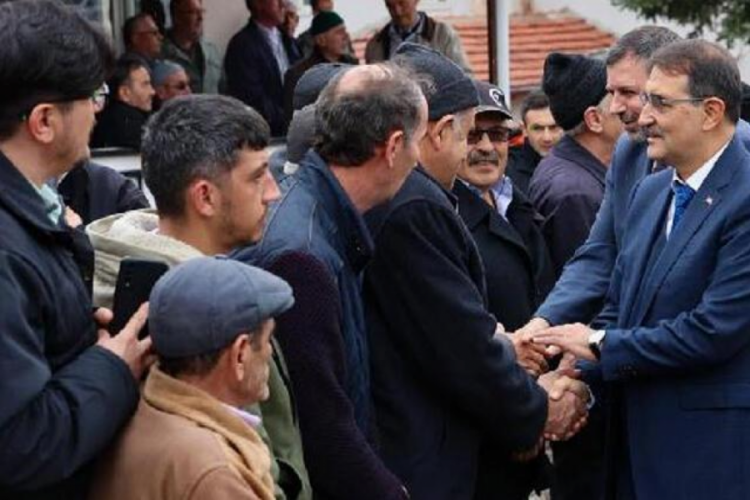 Bakan D&ouml;nmez'den Karadeniz gazı a&ccedil;ıklaması