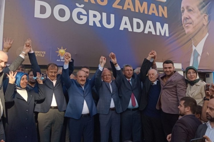 Bakan Varank Bursa'da konuştu: En pahalı su, otob&uuml;s bileti ve mezar yerini CHP satıyor