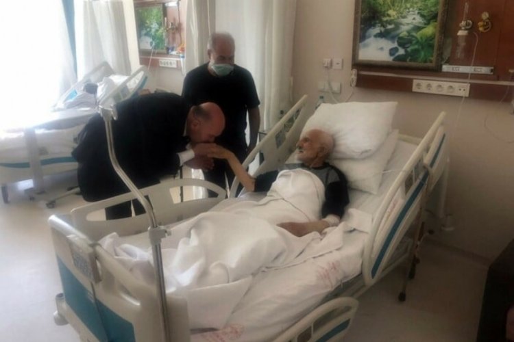 Akciğer tedavisi g&ouml;ren hasta, Erdoğan'a oy vermeden &ouml;lmemek i&ccedil;in dua etti