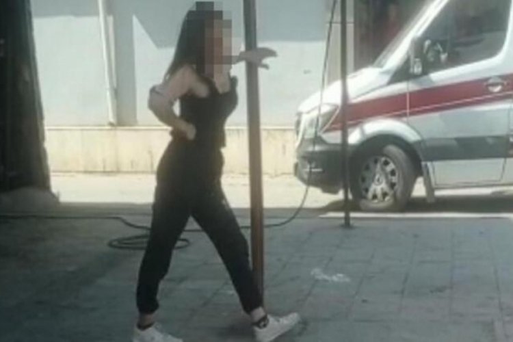 Adana'da gen&ccedil; kızı g&ouml;renlerin i&ccedil;i acıdı!