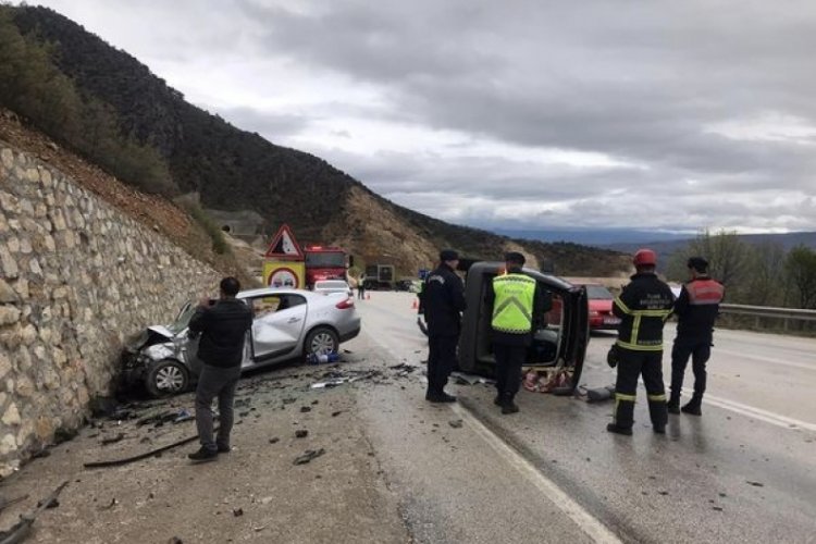 &Ccedil;orum'da korkun&ccedil; kaza: &Ouml;l&uuml; ev yaralılar var