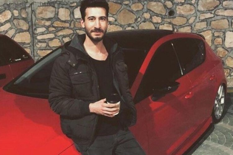 Isparta'da gece kul&uuml;b&uuml; &ouml;n&uuml;nde &ccedil;ıkan bı&ccedil;aklı kavgada &ouml;ld&uuml;r&uuml;ld&uuml;