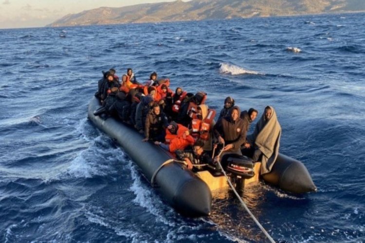 Yunan unsurlarınca &Ccedil;anakkale'de &ouml;l&uuml;me terk edilen 39 ka&ccedil;ak g&ouml;&ccedil;men kurtarıldı