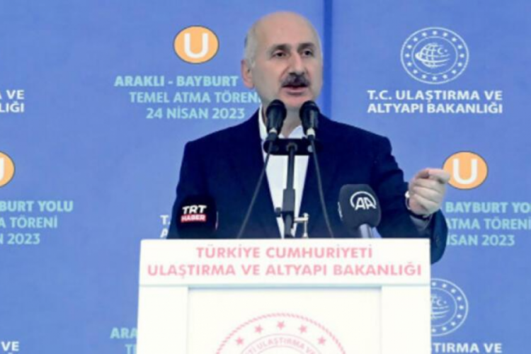 Bakan Karaismailoğlu: Sanayimizdeki, turizmdeki atılımlarımıza devam edeceğiz