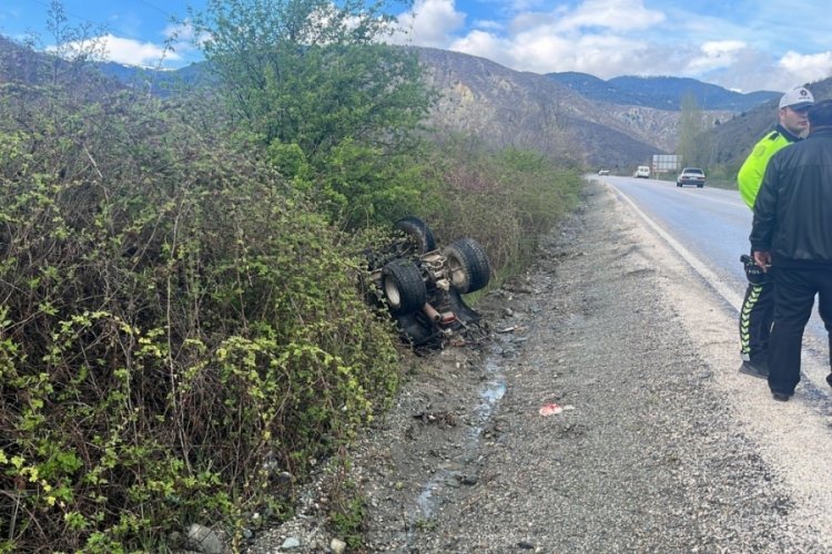 Kastamonu'da ATV şarampole devrildi, s&uuml;r&uuml;c&uuml; yaralandı