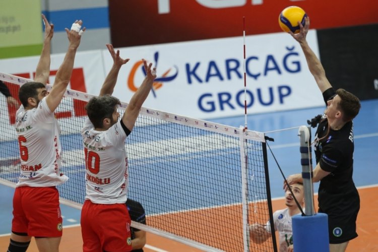 Bursa B&uuml;y&uuml;kşehir Belediyespor 5.'lik ma&ccedil;ları oynamaya hak kazandı