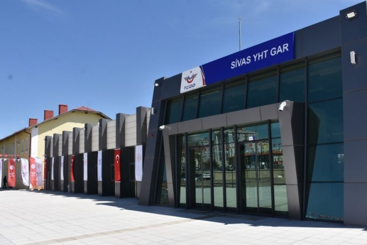 Sivas'ta YHT heyecanı başladı