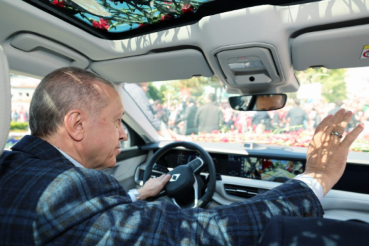 Cumhurbaşkanlığı, Erdoğan'ın Bursa ziyaretinden yeni g&ouml;r&uuml;nt&uuml;ler paylaştı
