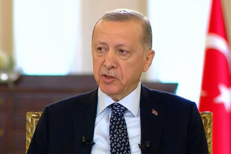 Cumhurbaşkanı Erdoğan'ın katıldığı canlı yayın yarıda kesildi!