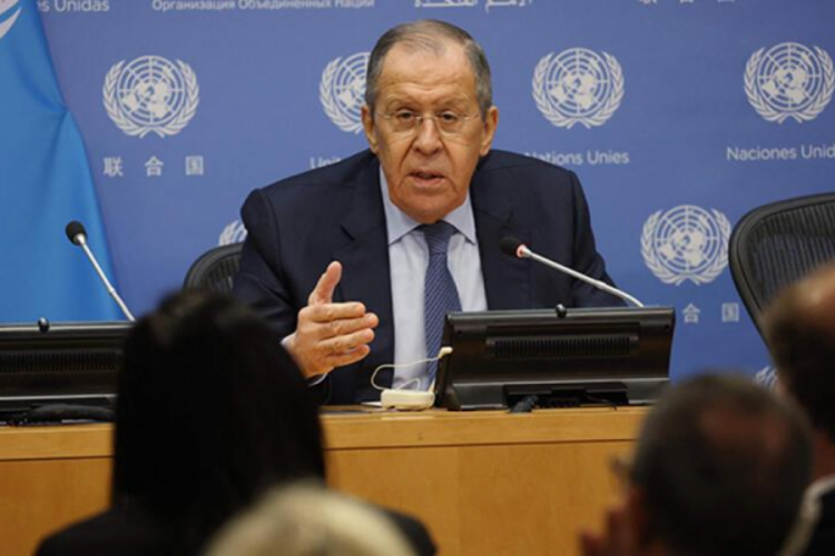 Lavrov: Batı'ya zehir zemberek s&ouml;zler!