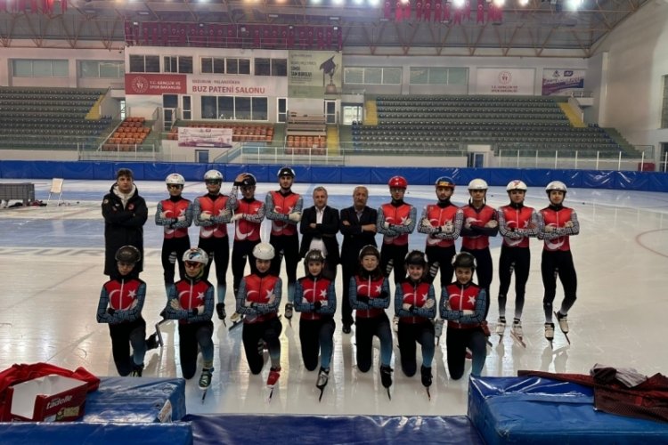 Hız tutkunları Erzurum'da! Bursa'dan dereceye giren sporcular T&uuml;rkiye'ye temsil edecek