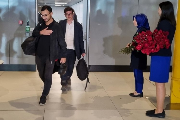 Sudan'dan tahliye edilen ikinci T&uuml;rk kafilesi de T&uuml;rkiye'ye geldi