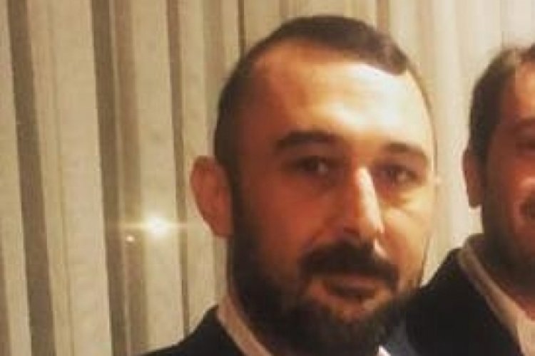 Bursa'da kendisine 50 bin lira borcu olan oto galericiyi bı&ccedil;aklayarak &ouml;ld&uuml;rd&uuml;