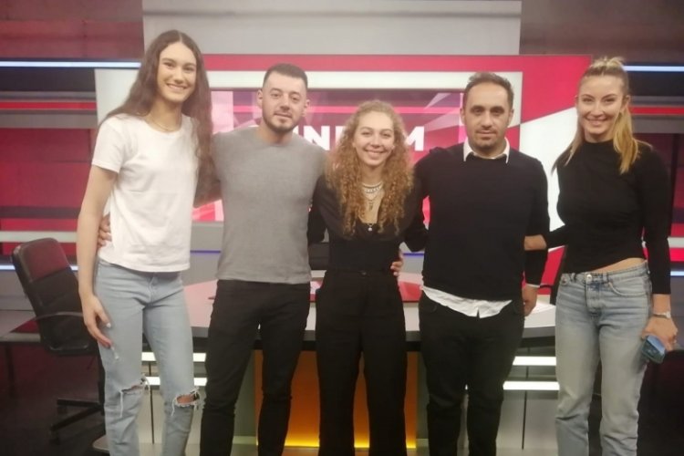 Beşiktaş Kadın Voleybol Takımı, D-Smart'a konuk oldu