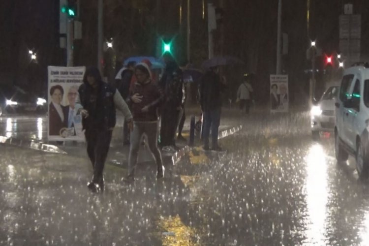 İzmir'de Nisan ayında sağanak etkili oluyor