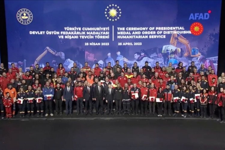 Bursa'da G&Uuml;RAK ekibine 'Devlet &Uuml;st&uuml;n Fedakarlık Madalyası' verildi